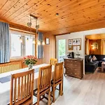 Modern In With Balcony Appartement *