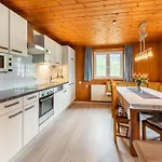 Modern In With Balcony Appartement *